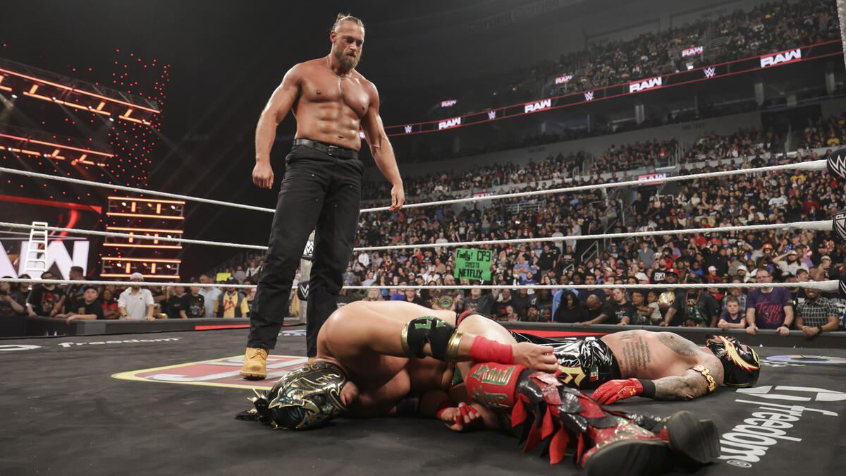 WWE Reportedly Didn’t Initially Plan to Reunite Enzo Amore and Big Cass After Their Returns