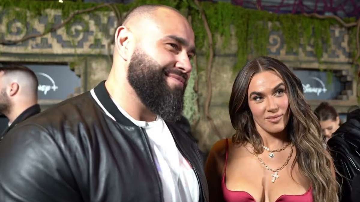 CJ Perry and Rusev Announce They’re Expecting First Child Together