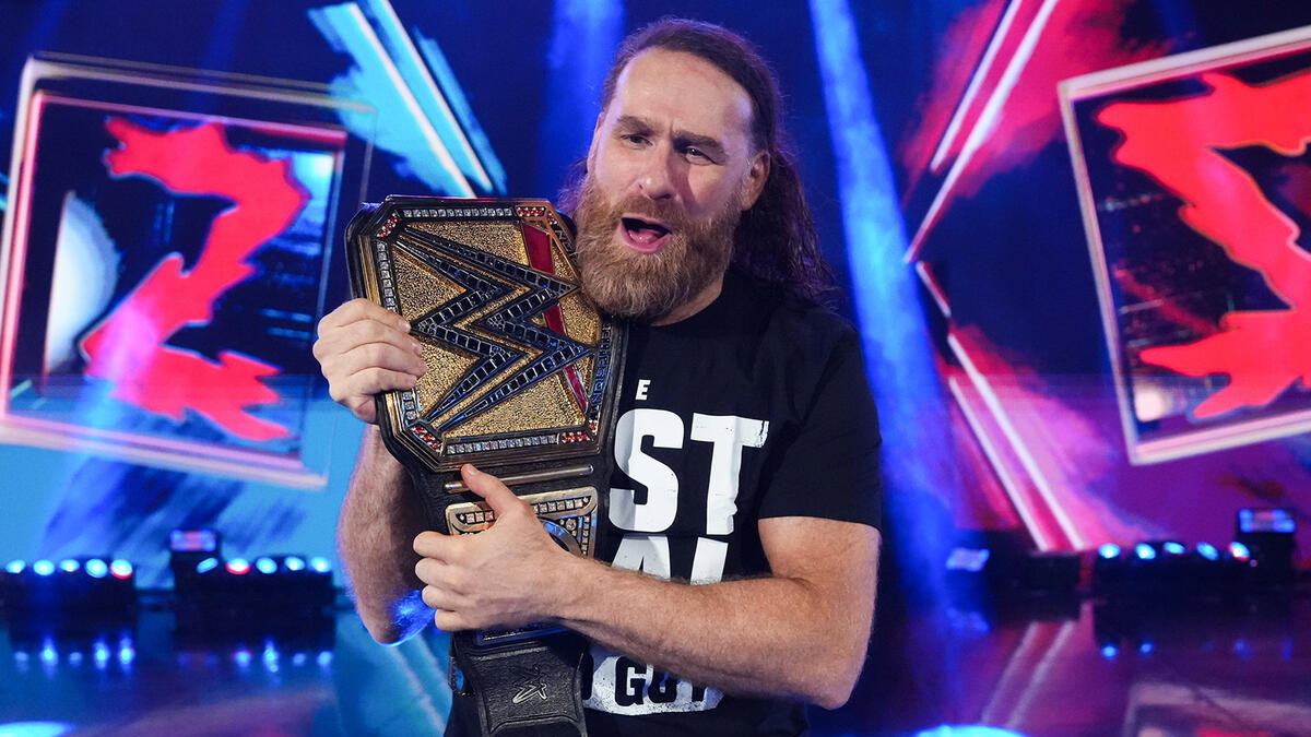 Sami Zayn Retains WWE Championship Over Trick Williams at Halloween-Themed SmackDown