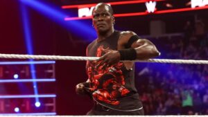 R-Truth Appears Injured as Match With Damian Priest Called Off by Referee Stoppage on WWE SmackDown